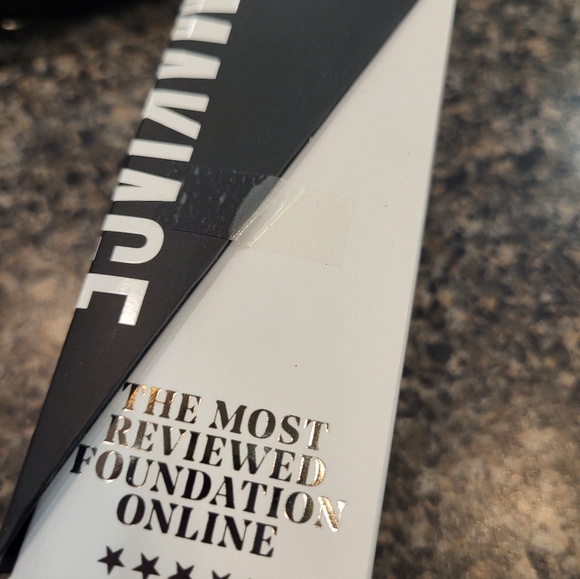 IL MAKIAGE Skincare Set - Brand New - Picture 3 of 12